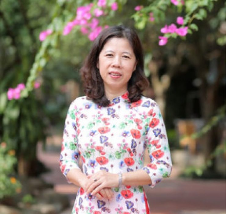 Cô Nguyễn Thu Hồng